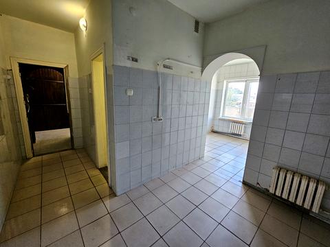 комерційна за адресою Конякіна вул., 13