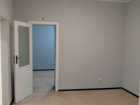 комерційна за адресою Чеська вул., 9