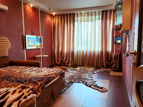 квартира за адресою Академіка Глушкова просп., 24