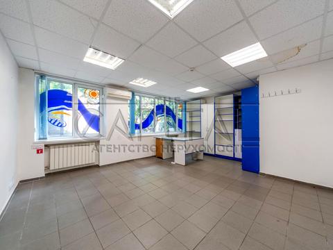 комерційна за адресою Тараса Шевченка бульв., 38