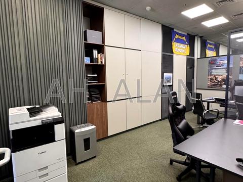 комерційна за адресою Богдана Хмельницького вул., 19/32