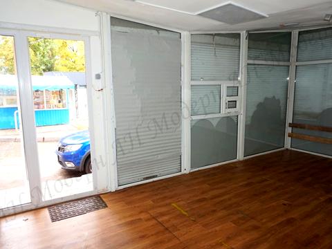 комерційна за адресою Бучми вул. (Командарма Уборевича), 20