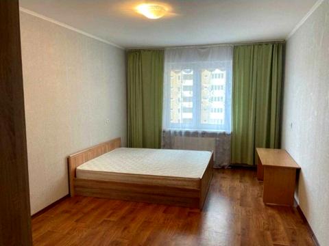 квартира за адресою Сергія Данченка вул., 1