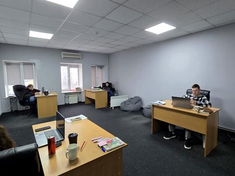 коммерческая по адресу Ларисы Руденко ул., 6-А