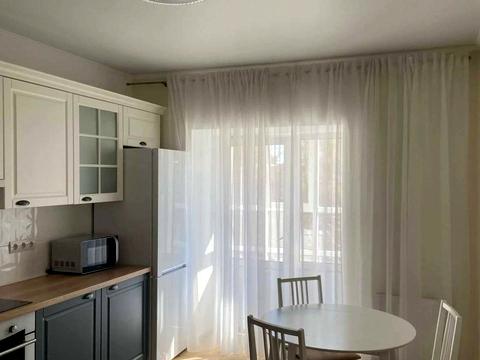 квартира за адресою Патріарха Мстислава Скрипника вул., 48-А