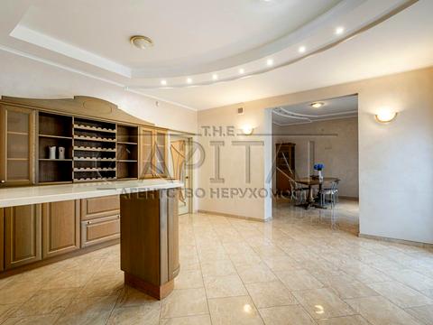 будинок за адресою Києво-Святошинський