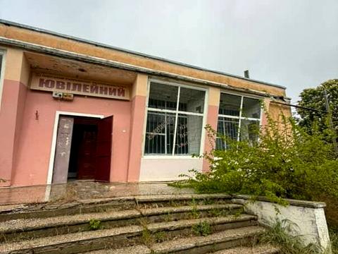 коммерческая по адресу Шкільна ул. (Фрунзе), 28