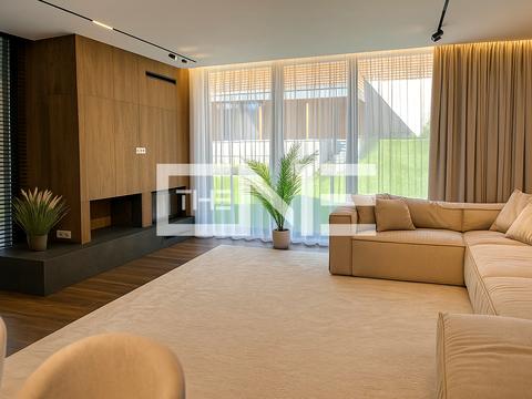 будинок за адресою Квітнева вул., 16