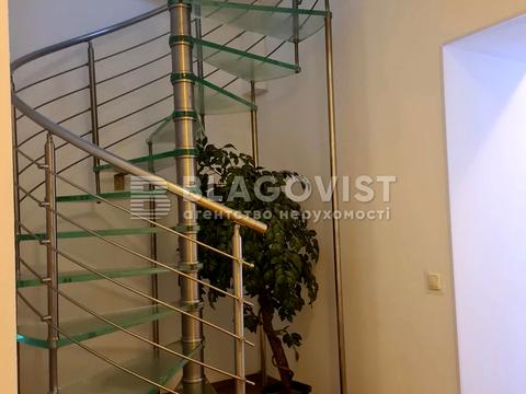 комерційна за адресою Шовковична вул., 20