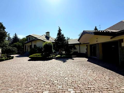 будинок за адресою Дніпробудівська вул.