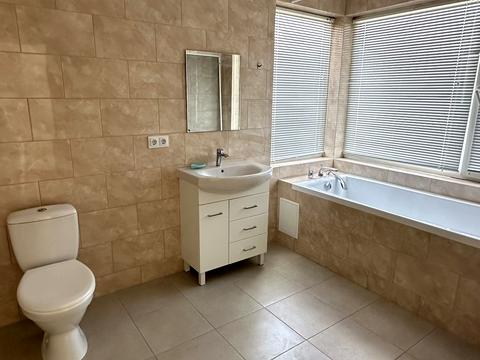 будинок за адресою Івана Сірка вул.