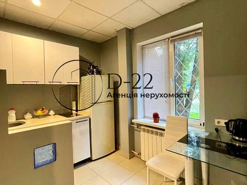 квартира за адресою Ревуцького вул., 7