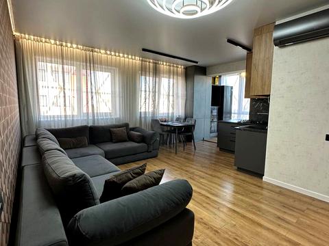 квартира за адресою Олексія Вадатурського вул. (Маршала Малиновського), 5