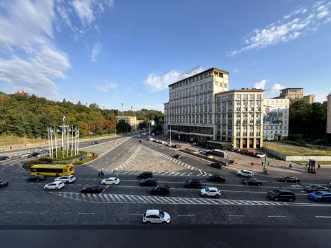 квартира за адресою Хрещатик вул., 4