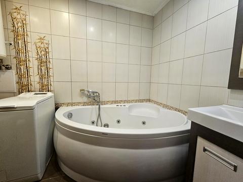 квартира за адресою Надпільна вул., 241