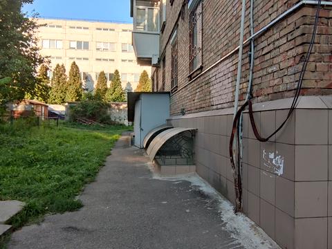 комерційна за адресою Старокиївська вул., 26