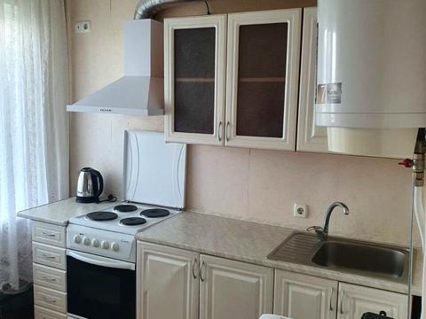 квартира за адресою Академіка Булаховського вул., 40