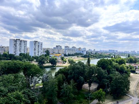 квартира за адресою Райдужна вул., 16
