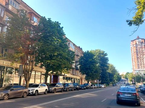 квартира за адресою Київ, Кловський узвіз, 10