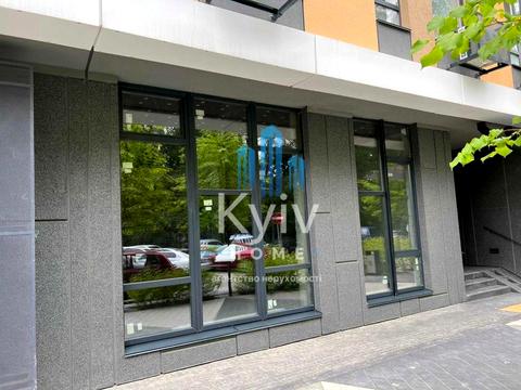 комерційна за адресою Кільцева дорога вул., 1
