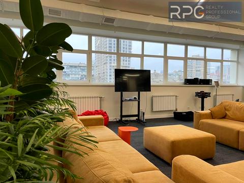 комерційна за адресою Сім'ї Прахових вул. (Гайдара), 58/10