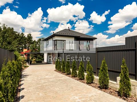 будинок за адресою Анни Ярославни вул.