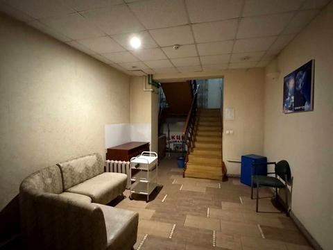 комерційна за адресою Семінарська вул., 15а