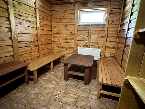комерційна за адресою Ченігівська, 1