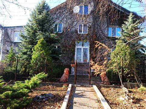 дом по адресу Першотравнева, 11