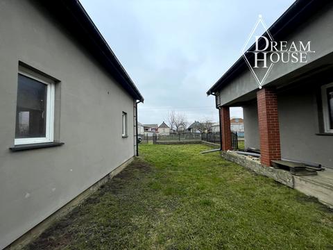 будинок за адресою с. Ласків, Молодіжна