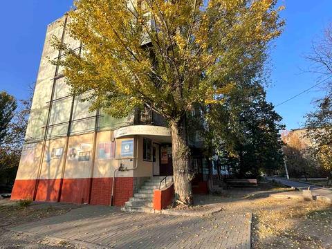 комерційна за адресою Дніпровська вул., 551