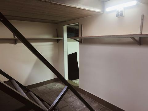паркомісце за адресою Теплична вул., 38