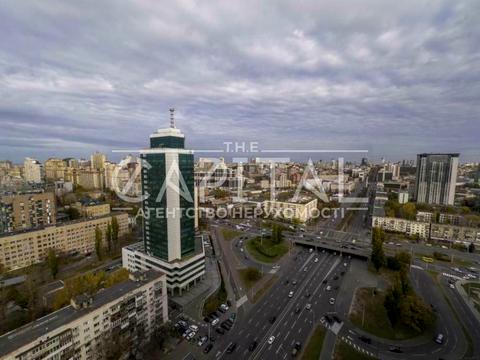 комерційна за адресою Борщагівська вул., 11