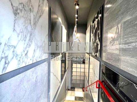 коммерческая по адресу Днепровская набережная ул., 18