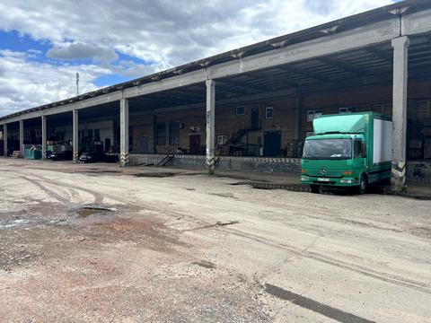 коммерческая по адресу Володимира Сікевича ул., 1