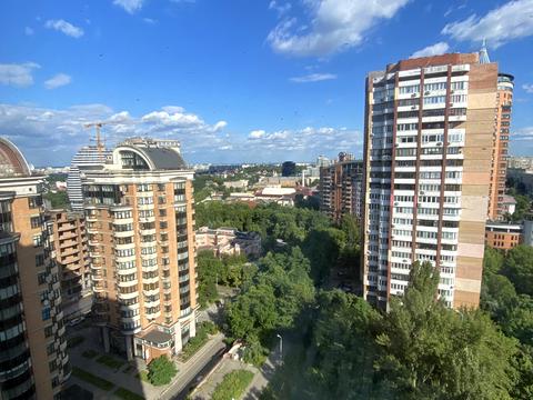 квартира по адресу Леси Украинки бульв., 21-А