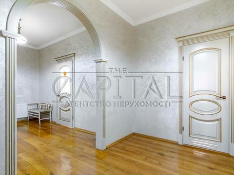 будинок за адресою Святищенська вул.