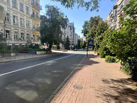 квартира за адресою Богдана Хмельницького вул., 84