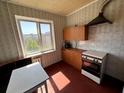квартира за адресою Івана Авраменка вул. (Корнійчука), 8
