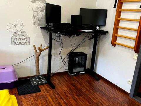 квартира по адресу Максимовича ул., 4