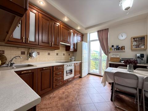 квартира за адресою Регенераторна вул., 4 к1