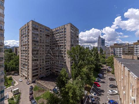 квартира за адресою Київ, Митрополита Василя Липківського вул. (Урицького), 33-А