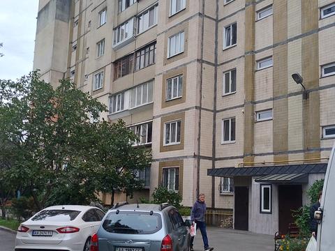 квартира за адресою Миколи Ушакова вул., 20