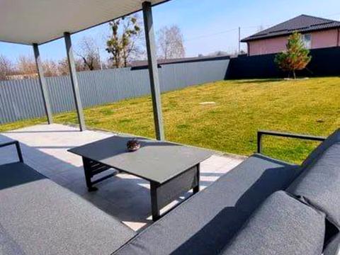 будинок за адресою с. Зазим'я, Київська вул.