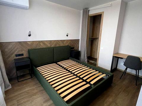квартира за адресою Дніпровська набережна вул., 18-А