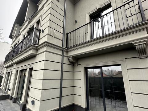 будинок за адресою Івана Крилова вул.