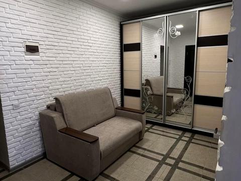 квартира за адресою Водопровідна вул., 42