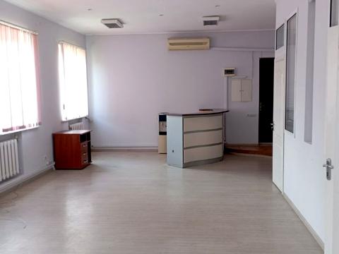 комерційна за адресою Миру просп., 4-А