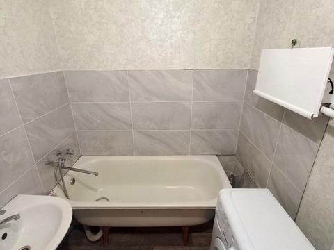 квартира за адресою Юрія Побєдоносцева бульв., 4