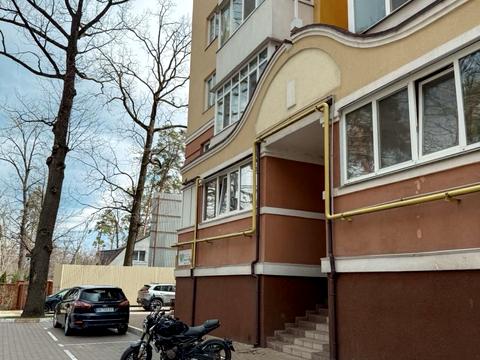 комерційна за адресою Ярослава Мудрого вул., 1